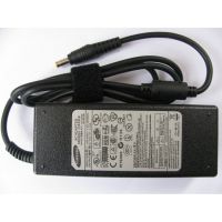 Sạc Laptop Samsung 19V-4.74A-90W bóc máy chính hãng