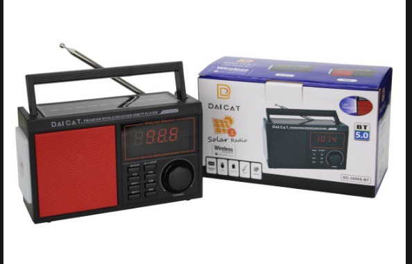ĐÀI FM-AM-SW daicat dc3008s pin sạc năng lượng mặt trời, đài radio tích hợp