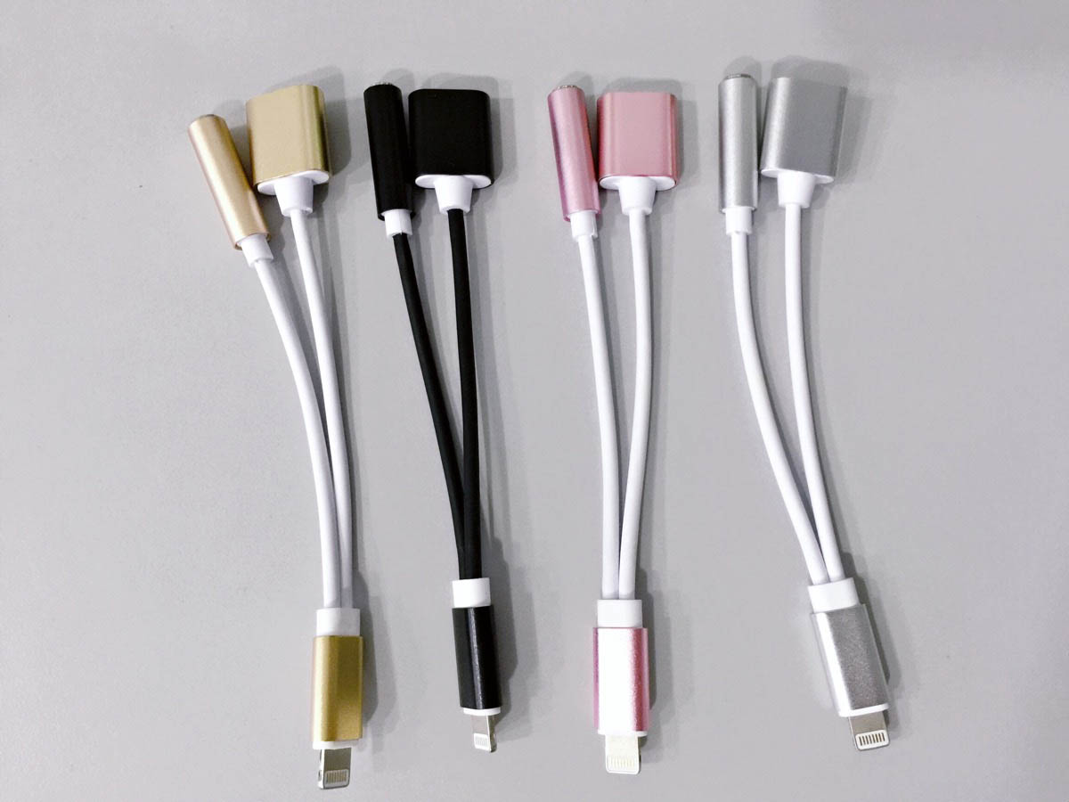 Cáp chia từ cổng Lightning ra cổng tai nghe và cổng sạc cho iPhone 7 7 Plus